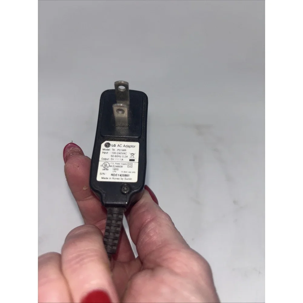 Genuine LG TA-P02WR AC Adaptor Power Cellphone Wall Charger Output 5V DC 1A OEM